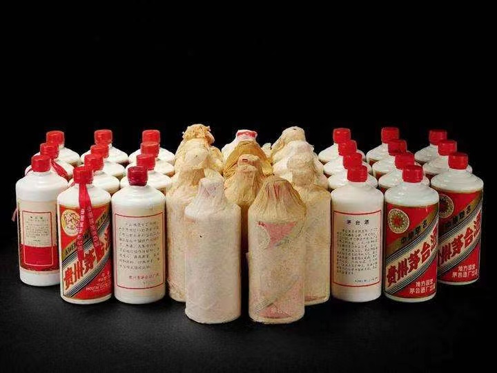 铁门关日照岚山回收酒价格哪里回收(附近上门回收茅台酒）?