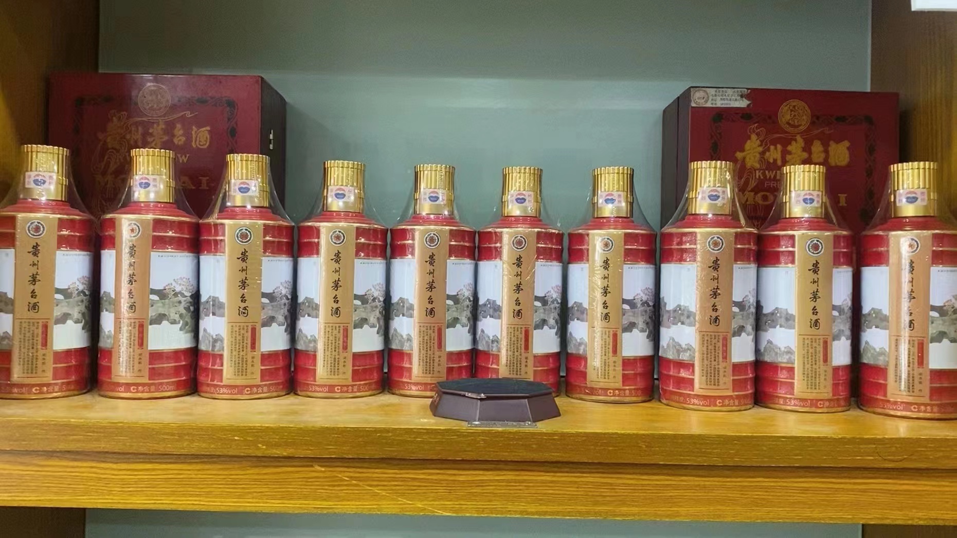 铁门关回收50年茅台礼盒多少钱（最新更新行情）